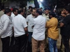 दि वेकोलिचा दुर्गापूर उपक्षेत्रात एका अधिकाऱ्याने कामावर जाणाऱ्या कर्मचाऱ्यावर हल्ला करून त्याला बेदम मारहाण केले,