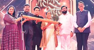 चतुरस्त्र सूर हरपला : आ. सुधीर मुनगंटीवार यांची आशाताई भोसले यांच्या निधनाबद्दल हृदयस्पर्शी शोकसंवेदना