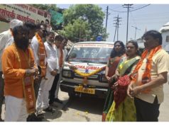 महाराष्ट्र दिनांचे औचित्य साधून मनसे वाहतूक सेनेतर्फे रुग्णवाहीकेचे लोकार्पण
