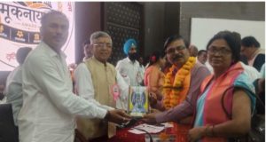 अभिनंदनीय :- मनोज मोडक यांचा “मूकनायक नॅशनल अवॉर्ड २०२६” देऊन गौरव.
